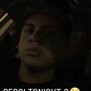 Meet your Posher, Dennis